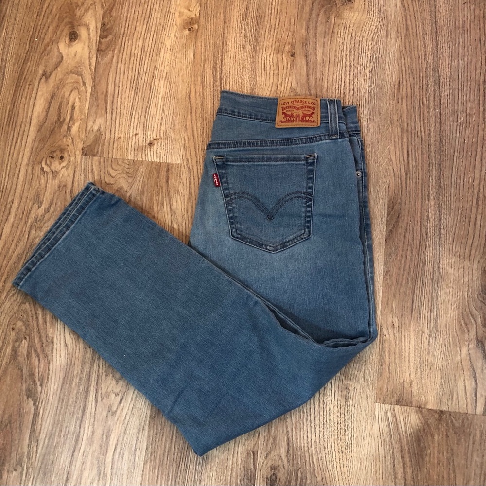 Levi crop jeans